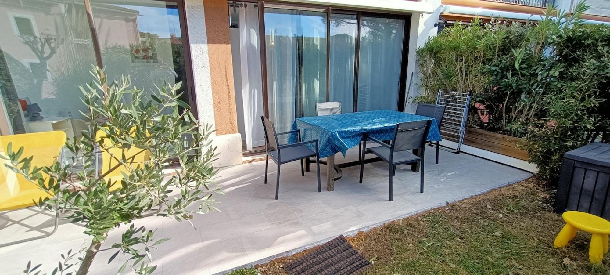 Port Cogolin, T2 calme dans belle résidence, piscine, proche St Tropez Exterior foto